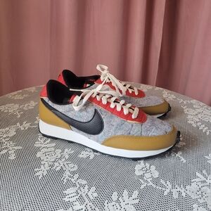 Nike Daybreak